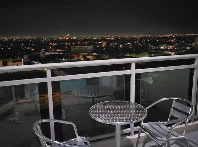 Azure Staycation With Wavepool & White Aparthotel *
